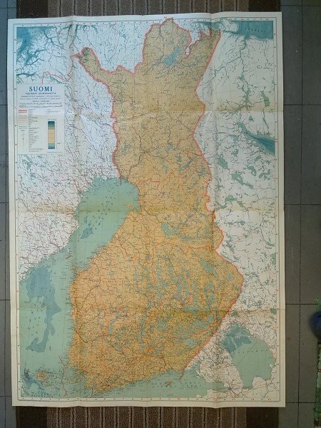 Suomi Seuran seinäkartta 1941. Aikakauslehti SEURAN vuositilaajilleen v. 1941 antama lahjakartta.