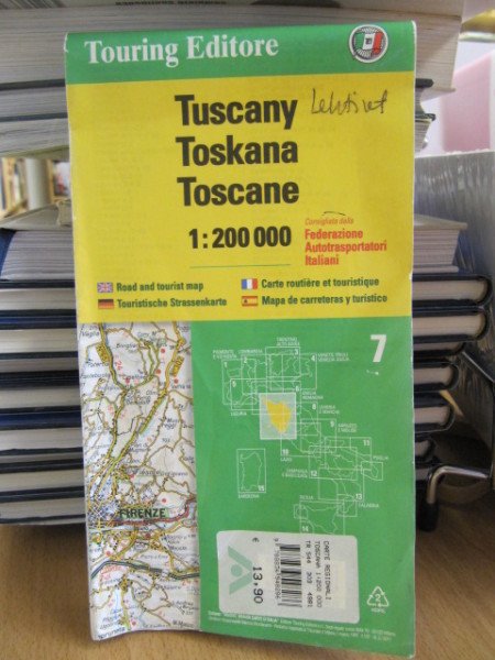 Toscana 1:200.000 Carta stradale e turistica - Road and tourist map  2011