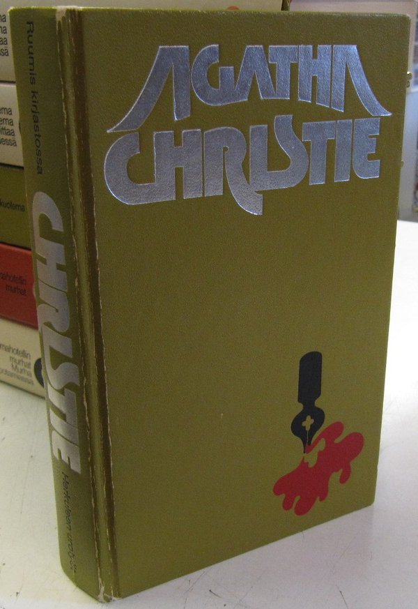 Christie Agatha: Ruumis kirjastossa / Herkuleen urotyöt (Agatha Christie -kirjasto 13 ja 14)