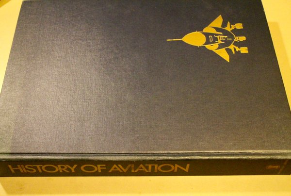 Taylor John W. R., Munson Kenneth,: History of Aviation