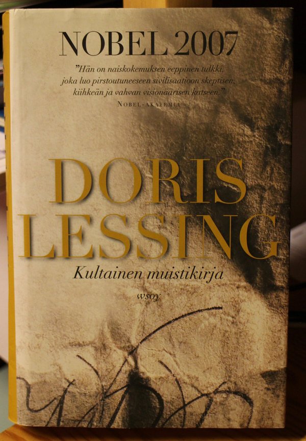 Lessing Doris: Kultainen muistikirja