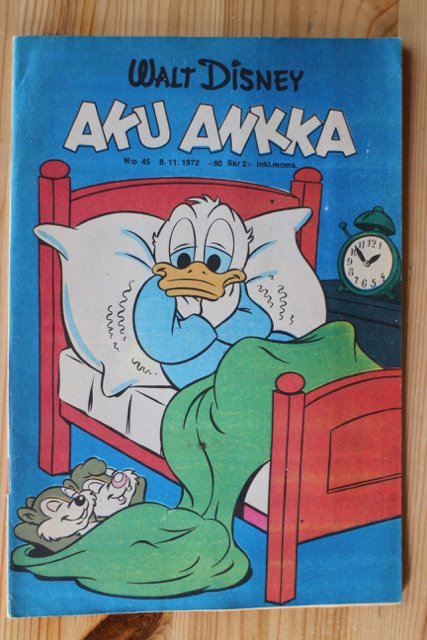 Aku Ankka 1972-45 (mukana Minä Aku Ankka -kirjan mainosliite)